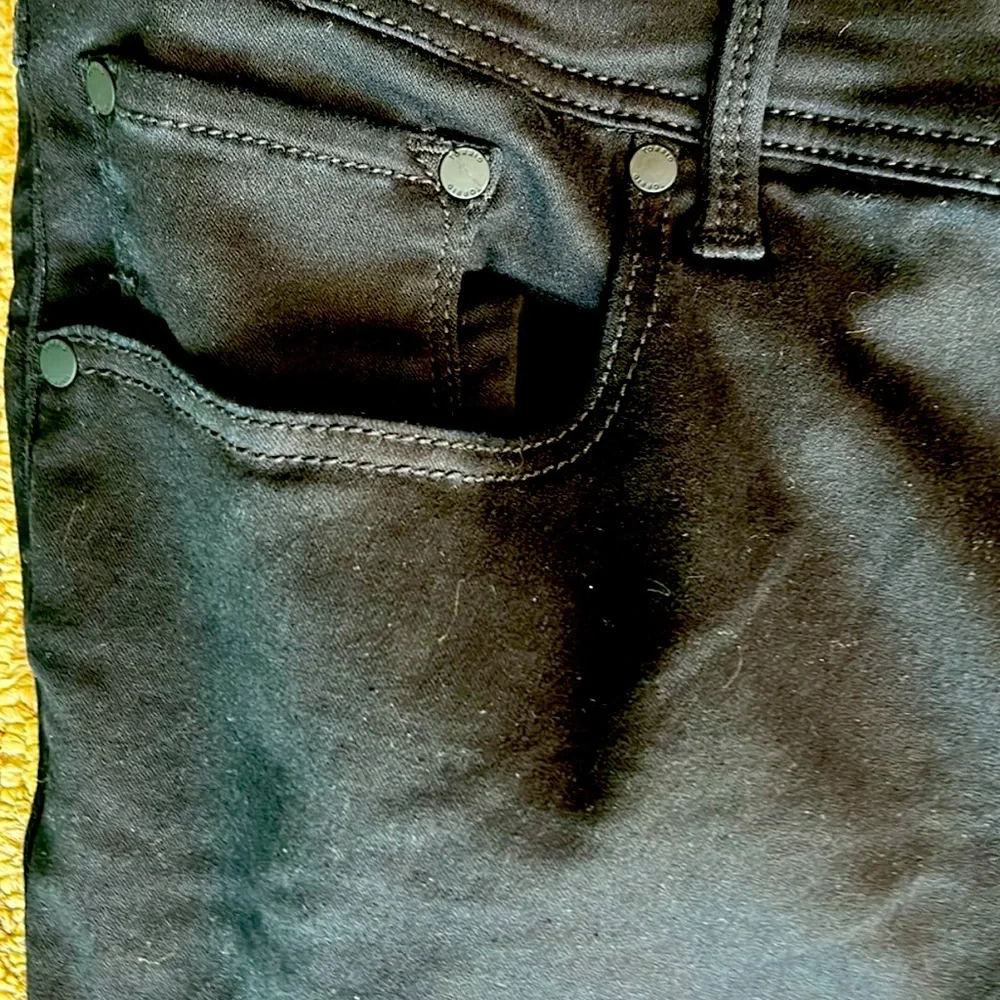 Torrid Luxe Mid-Rise Skinny Jeans Sateen Stretch size 26R New w tags - Picture 3 of 9